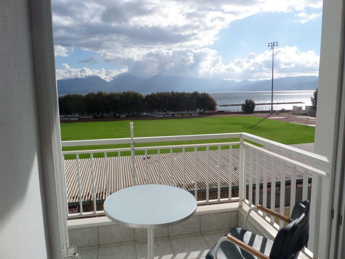 Stunning Seaview Town Apartment Агиос-Николаос Экстерьер фото